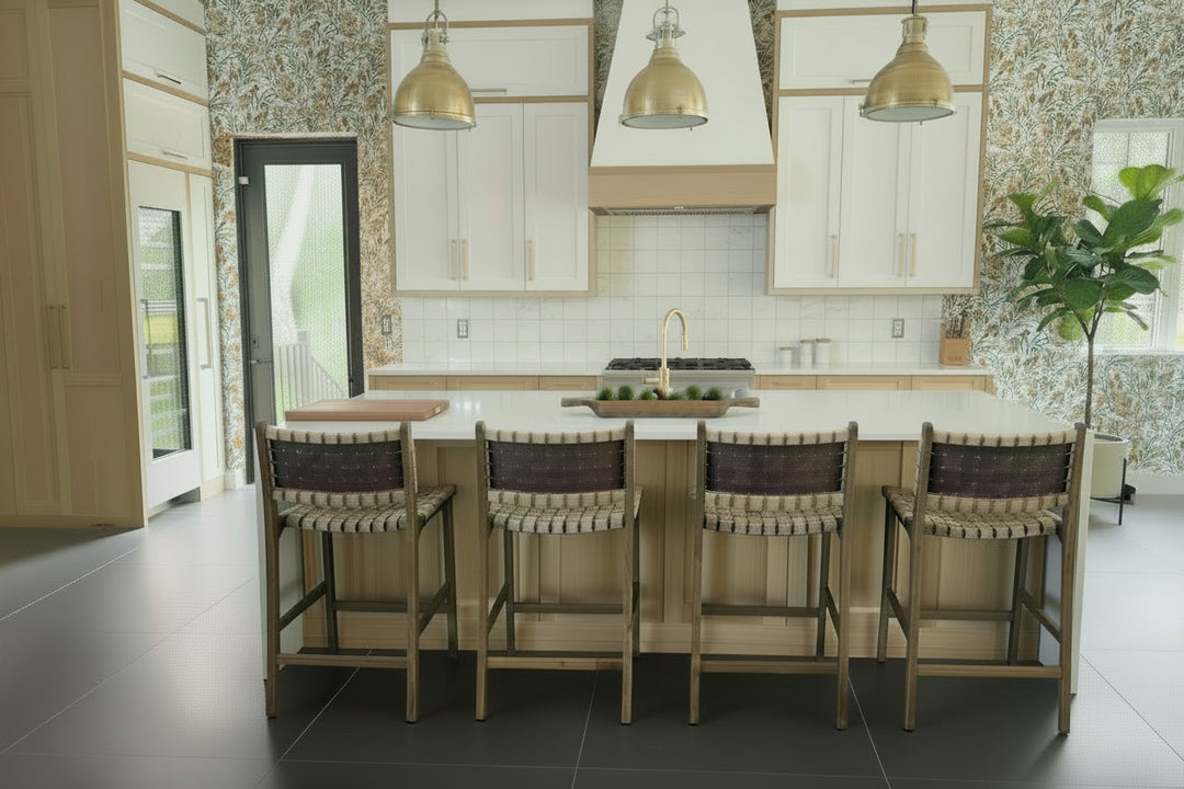 Modern kitchen with a island and bar stools