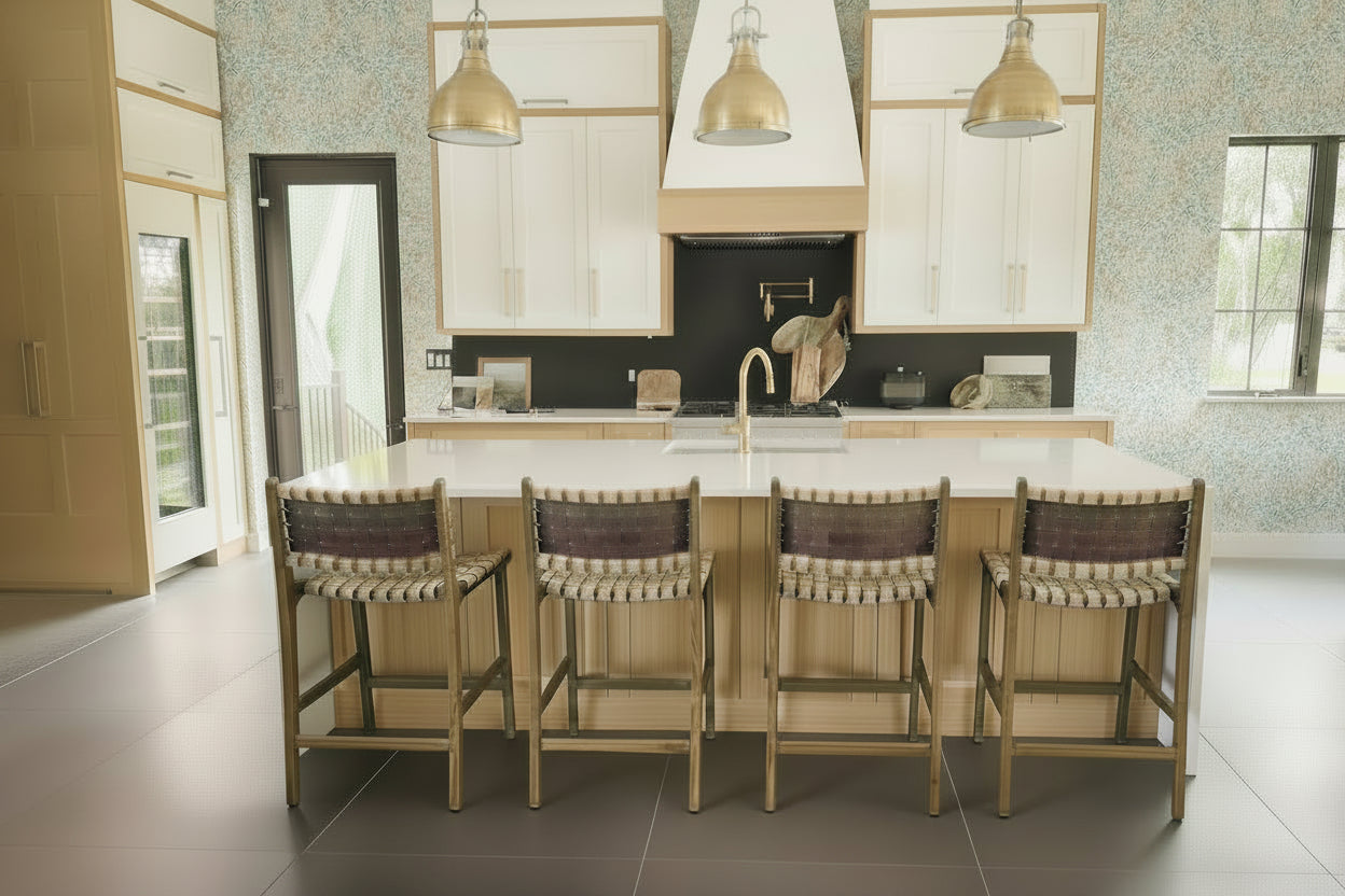 Modern kitchen with a island and bar stools